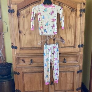 Girls Reshinee pink blue green bamboo 2 piece long sleeve pajamas size 5/6
